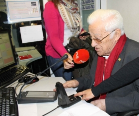 El Padre Ángel agradece a los taxistas de Gremial su solidaridad