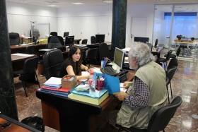 Hacienda mantendrá el sistema de módulos para los taxistas y no subirá el IVA