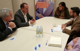 Ciudadanos recoge las peticiones de la AGATM