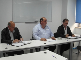Las organizaciones nacionales del taxi anuncian manifestaciones para el 30 de noviembre y el 15 de diciembre en Madrid