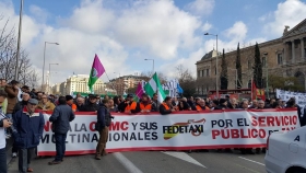 MILES DE TAXISTAS TOMAN MADRID CONTRA LAS PRETENSIONES DE LA CNMC