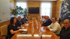 EL GOBIERNO ANUNCIA A FEDETAXI LA APROBACIÓN URGENTE POR DECRETO DE UNA NORMA ANTIESPECULACIÓN PARA CONTROLAR EL MERCADO DE VTCs