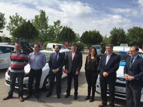 La Comunidad de Madrid aumenta a 8.000 euros las ayudas para la adquisición de taxis eléctricos