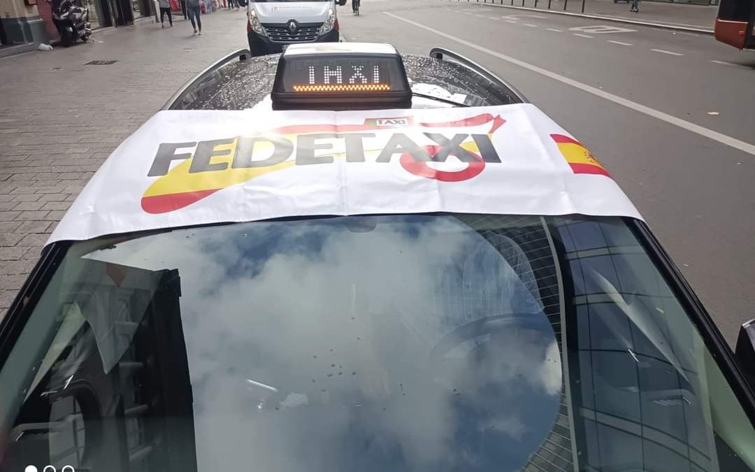 EL TAXI SE MANIFIESTA EN BRUSELAS PARA MOSTRAR SU INDIGNACIÓN POR LA ACTUACIÓN DE LA UE CON EL SECTOR DEL TAXI