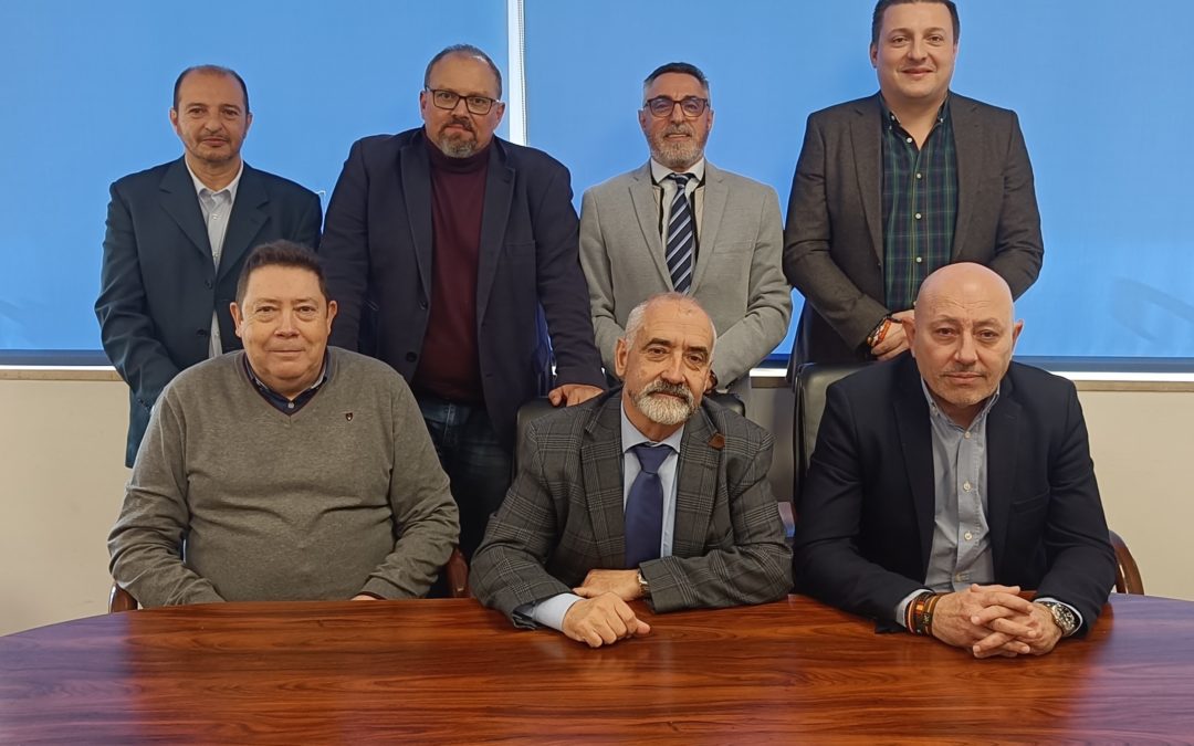 LA NUEVA JUNTA DIRECTIVA DE LA ASOCIACIÓN GREMIAL DE AUTO TAXI DE MADRID TOMA POSESIÓN