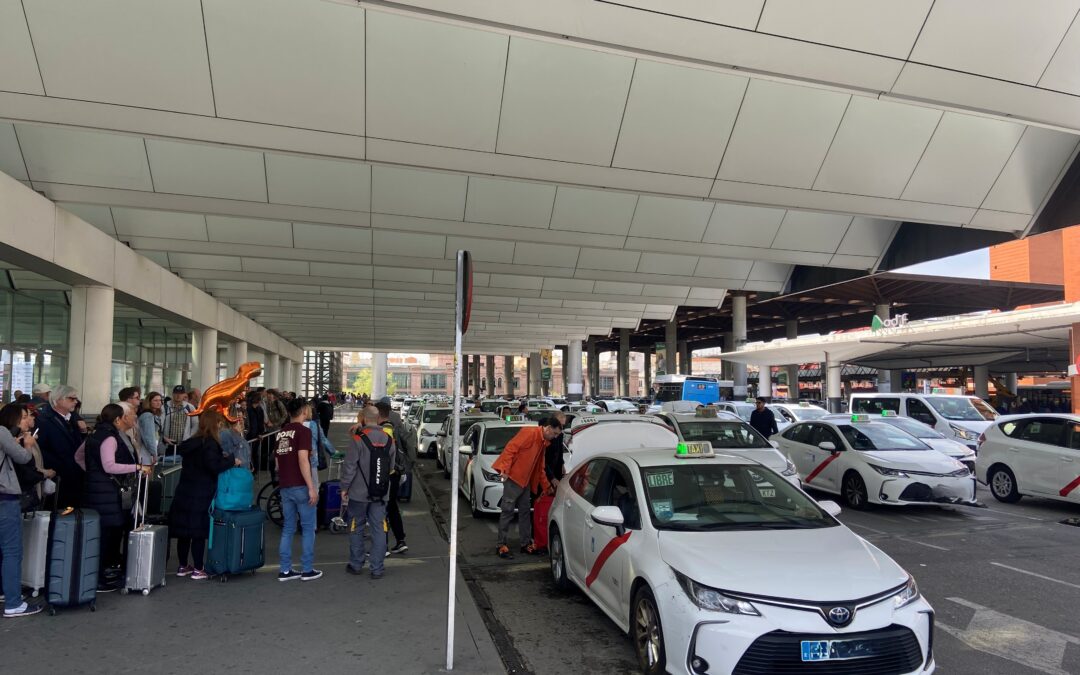 REUNIÓN CON ADIF ACERCA DE LAS OBRAS EN LAS ESTACIONES DE PUERTA DE ATOCHA Y CHAMARTÍN